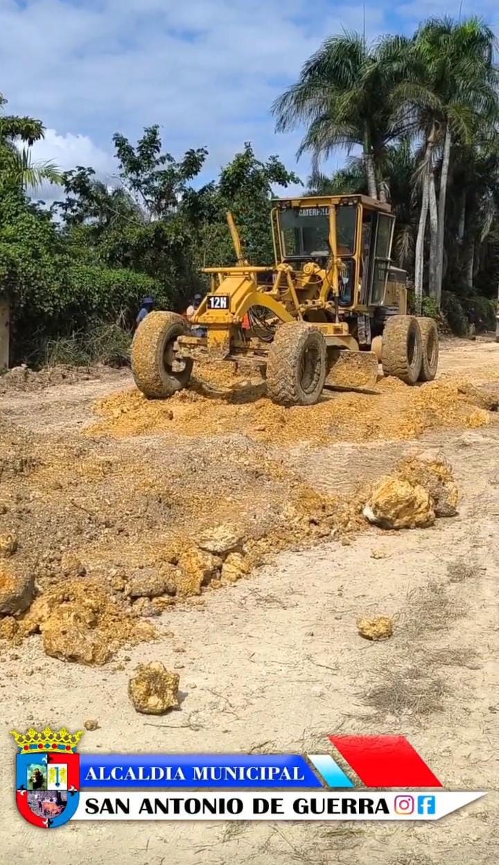 Nuestro Alcalde gestionando con su equipo trabajando los problema del Municipio de Guerra los esta transformando .
